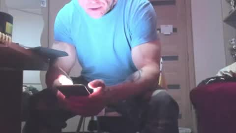 Laz online show from 04-14-26, 06:52