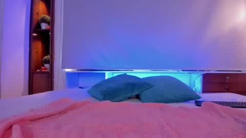 Carina online show from 03-12-25, 06:00