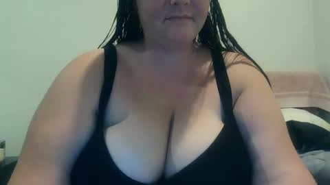 carinabro10 online show from 11-25-25, 09:09