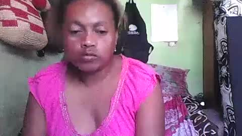 carinesexy69 online show from 12-07-24, 08:00