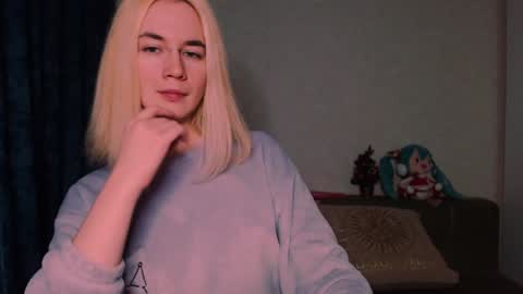 Snapshot of carinfox chatting on 01-22-25, 02:26 Carin online show from 01-22-25, 02:26