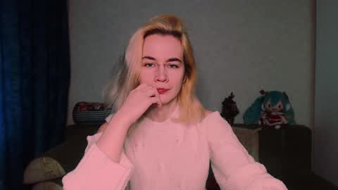 Snapshot of carinfox chatting on 02-14-25, 06:02 Carin online show from 02-14-25, 06:02