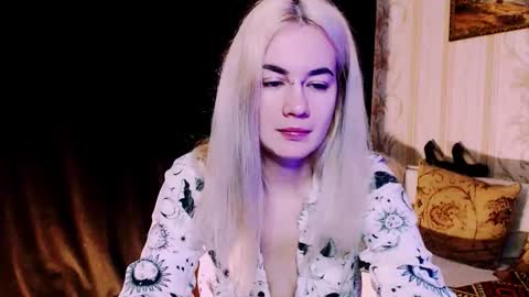 Snapshot of carinfox chatting on 12-03-25, 06:54 Carin online show from 12-03-25, 06:54