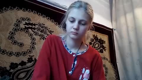 Kira online show from 05-08-26, 02:28