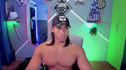 Snapshot of carl_smithh chatting on 01-14-25, 08:09 Carl online show from 01-14-25, 08:09