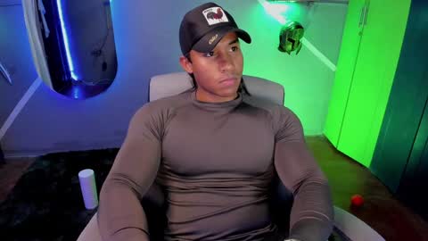 Snapshot of carl_smithh chatting on 01-25-25, 04:56 Carl online show from 01-25-25, 04:56