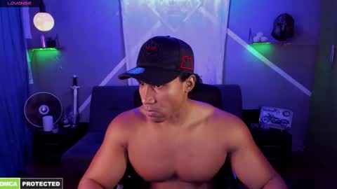 Snapshot of carl_smithh chatting on 09-09-25, 07:13 Carl online show from 09-09-25, 07:13