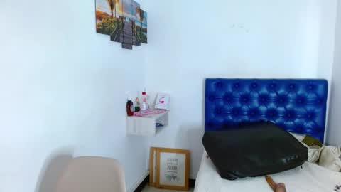 Carla online show from 02-25-25, 05:47