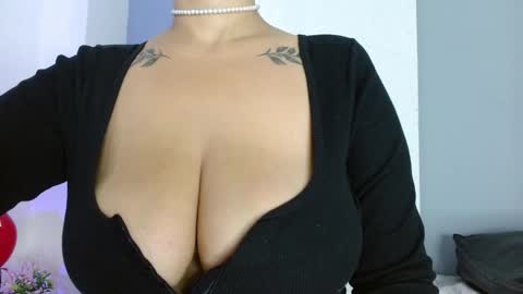 Carla online show from 04-25-26, 11:24