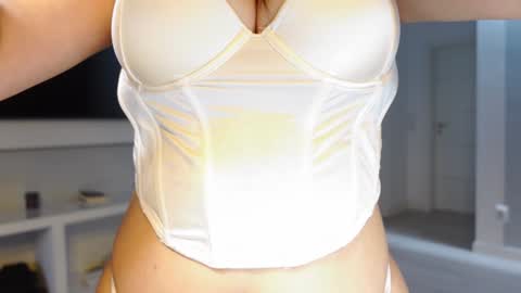 carla_secretary online show from 12-29-24, 04:40