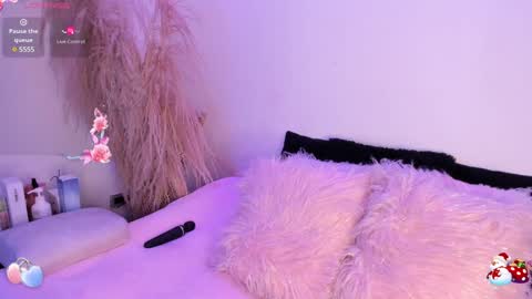 Carla Wet18 online show from 12-23-24, 06:11