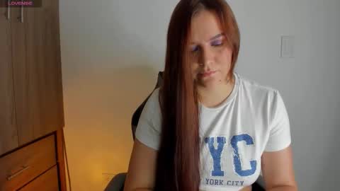 Snapshot of carlaa_smith chatting on 09-11-25, 03:28 Carla Smith online show from 09-11-25, 03:28