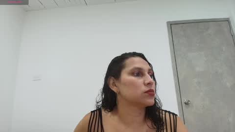 Snapshot of carlaantonellii chatting on 04-23-26, 04:14 carlaantonellii online show from 04-23-26, 04:14