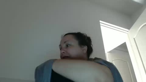 Snapshot of carlaruth chatting on 12-23-25, 05:05 Carlaruth online show from 12-23-25, 05:05