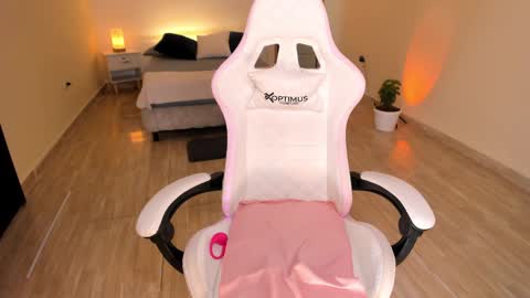 Alejandra online show from 01-11-25, 04:27