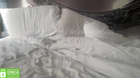 Snapshot of carlhung_69 chatting on 11-12-25, 01:33 carlhung 69 hairy friends gay bi online show from 11-12-25, 01:33