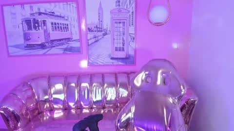 Snapshot of carlie_mayer chatting on 01-18-25, 03:42 CARLYE   online show from 01-18-25, 03:42