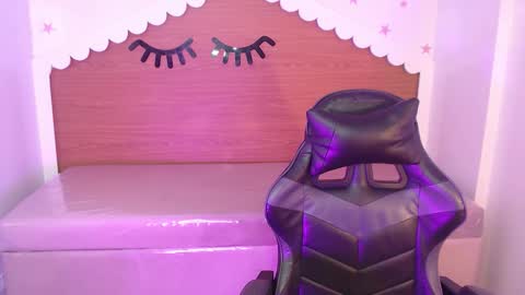 CARLYE   online show from 12-23-25, 03:26