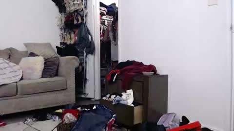 Carlie online show from 11-20-25, 10:04