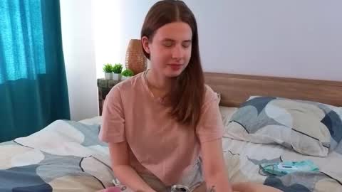 Adele online show from 09-30-25, 09:03