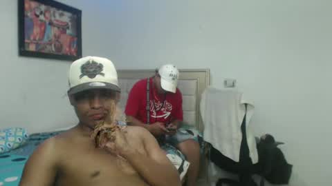 Snapshot of carlitosex09 chatting on 03-02-25, 03:13 master online show from 03-02-25, 03:13