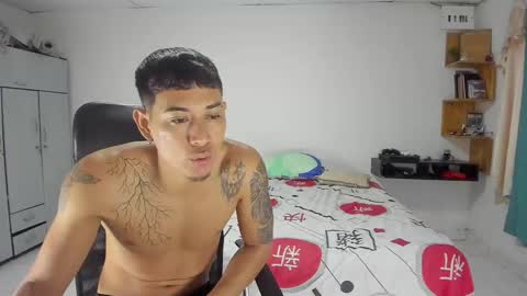 Snapshot of carlitosex09 chatting on 10-24-25, 11:50 master online show from 10-24-25, 11:50