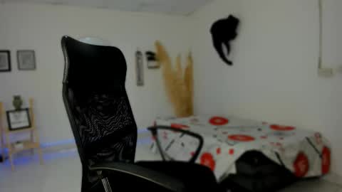 Snapshot of carlitosex09 chatting on 11-03-25, 02:07 master online show from 11-03-25, 02:07