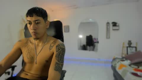 Snapshot of carlitosex09 chatting on 11-24-25, 12:43 master online show from 11-24-25, 12:43