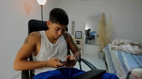 Snapshot of carlitosex09 chatting on 02-24-26, 03:43 master online show from 02-24-26, 03:43