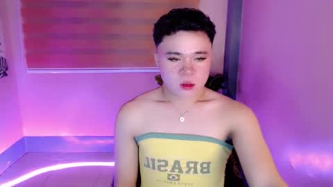 Snapshot of carlo_bigcock69 chatting on 11-13-25, 06:29 carlo_bigcock69 online show from 11-13-25, 06:29