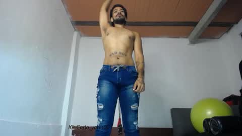 Snapshot of carlo_yates27 chatting on 09-09-25, 12:26 carlo yates thx for help me to reach 100 thumps up online show from 09-09-25, 12:26