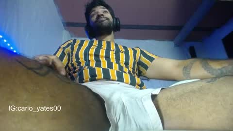 Snapshot of carlo_yates27 chatting on 05-06-26, 07:41 carlo yates thx for help me to reach 100 thumps up online show from 05-06-26, 07:41