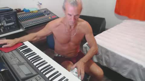 Snapshot of carlos2557 chatting on 03-03-26, 08:59 carlos online show from 03-03-26, 08:59