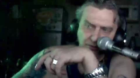 carlos712009 online show from 04-25-26, 07:44