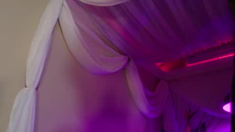 Carly Monroe  online show from 09-29-25, 11:09