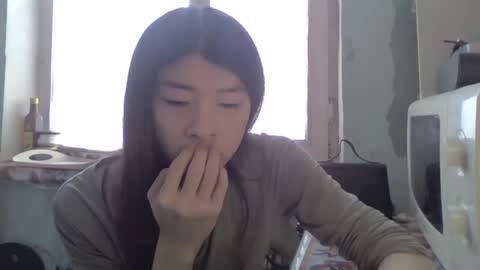 CarlyJoy online show from 03-01-25, 05:31