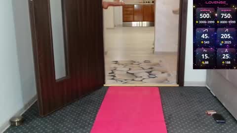 Snapshot of carmela_fox chatting on 02-20-25, 12:47 Carmela online show from 02-20-25, 12:47