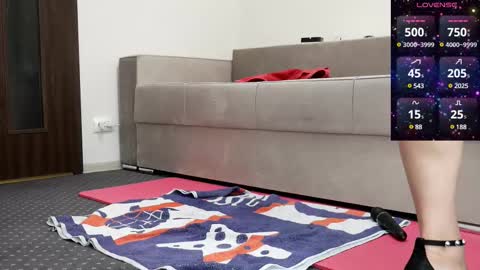 Snapshot of carmela_fox chatting on 02-27-25, 12:02 Carmela online show from 02-27-25, 12:02