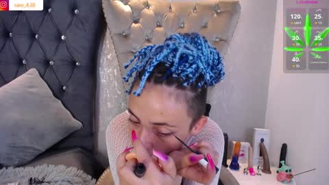 Caro Fisher online show from 03-31-26, 01:22