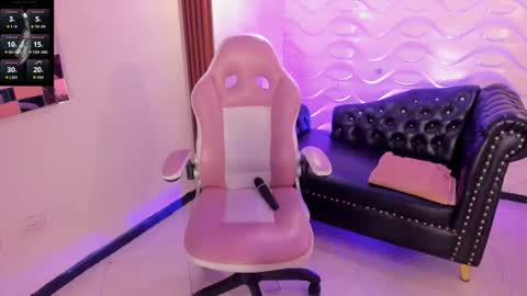 carolina online show from 10-17-25, 02:15