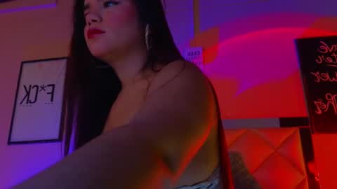 Snapshot of caro_zapata chatting on 02-18-25, 08:49 Carolina online show from 02-18-25, 08:49