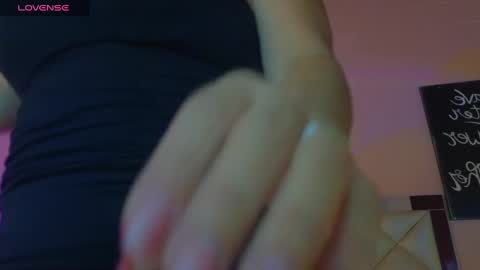 Snapshot of caro_zapata chatting on 02-22-25, 08:40 Carolina online show from 02-22-25, 08:40