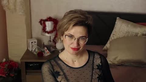 CaroJhones online show from 01-15-25, 04:47