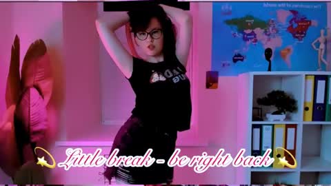 Snapshot of carol_carmen chatting on 05-15-26, 11:23 Carol online show from 05-15-26, 11:23