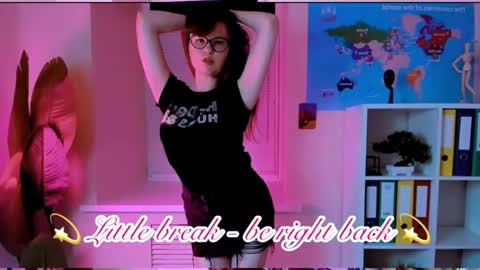 Snapshot of carol_carmen chatting on 05-15-26, 11:34 Carol online show from 05-15-26, 11:34