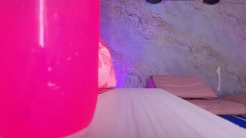 Snapshot of carol_juiicy_ chatting on 10-01-25, 07:20 Carol online show from 10-01-25, 07:20