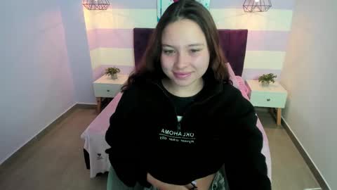 Snapshot of carol_pinter chatting on 03-11-25, 04:10 Carol  online show from 03-11-25, 04:10