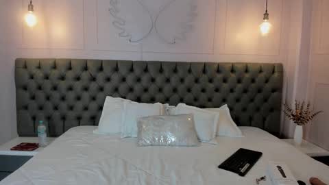 Snapshot of carol_sucker chatting on 12-14-25, 11:48 carol_sucker online show from 12-14-25, 11:48