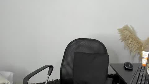 carolay759687 online show from 01-07-25, 12:13