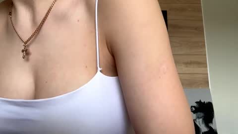 Lisa online show from 04-08-26, 08:03